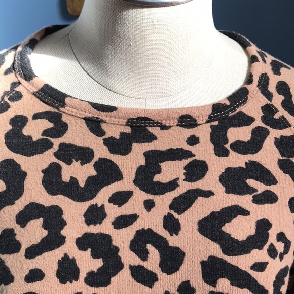 Buffalo David Bitton leopard print crew neck long sleeves sweatshirt top size S - Picture 2 of 11